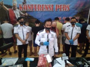 Tempat Pijat Plus-Plus Kaum Gay Digrebek Polda Sumatera Utara