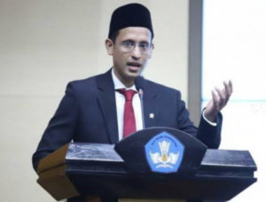 Kecuali Aceh, Pemda dan Kepsek Wajib Cabut Aturan Seragam Agama