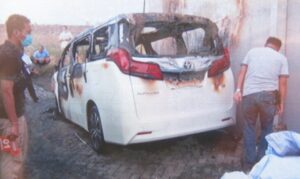 Mobil Alphard Artis Via Vallen Dibakar, Pelaku Pura-Pura Gila
