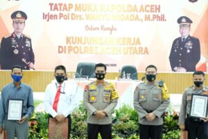 Peduli Sosial, Anggota Polres Aceh Utara Terima Penghargaan dari Kapolda