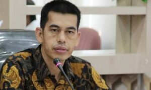 Bardan Sahidi: Ada Pensus yang Jadi Makelar dan Sibuk Update Status di Medsos