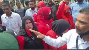 Dilarang Kibarkan Bintang Bulan, Peringatan 15 Tahun di Meuligoe Wali Nanggroe Ricuh