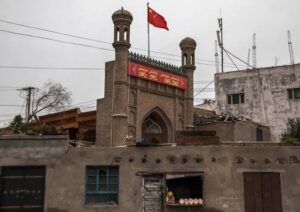 Astagfirullah, China Robohkan Tiga Masjid, Dijadikan Toilet Umum Hingga Toko Miras