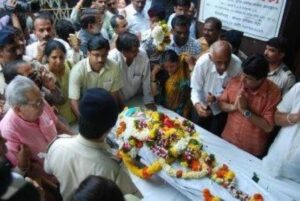 Virus Corona Meningkat, Pendapatan Dukun Ini Naik Drastis