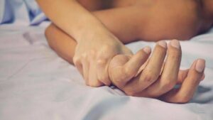 Suami Merantau ke Taiwan, Wanita Ini Berhubungan Badan dengan Guru Anaknya di Kelas