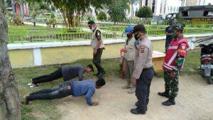 Tidak Pakai Masker, 76 Orang di Aceh Timur Dihukum Tim ‘Peucrok’