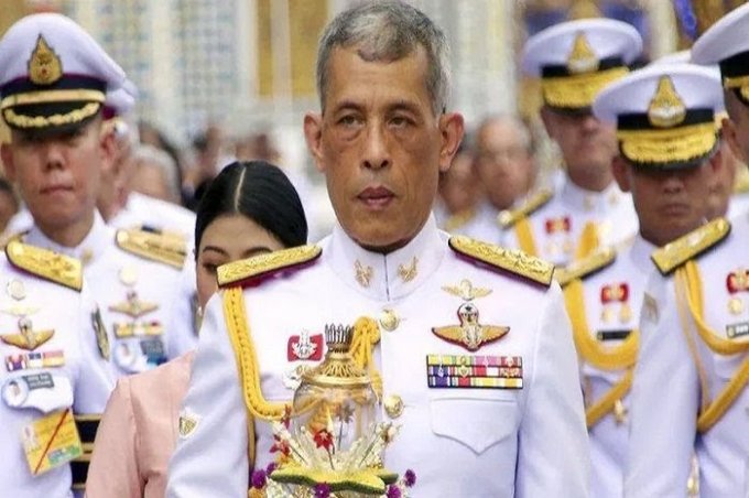 Thailand Membara, Warga Tuntut Raja Lengser Karena Suka Main Perempuan