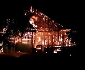 Tak Ada Pemilik, Satu Unit Rumah Warga Samalanga Ludes Terbakar