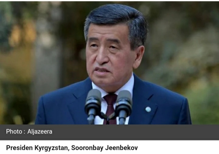 Didemo Rakyat, Presiden Kyrgyzstan Mengundurkan Diri