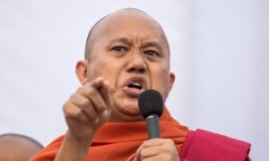 Biksu Radikal Myanmar Ashin Wirathu Menyerahkan Diri Setelah 18 Bulan Kabur