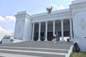 Melihat Kantor Desa Mirip Istana Negara Dibangun dengan Dana Desa Capai Milyaran