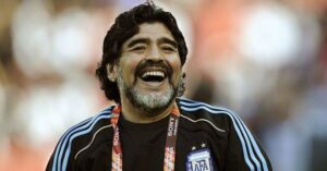 Legenda Sepakbola Diego Maradona Meninggal Dunia