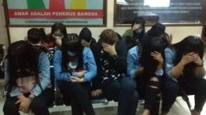 Tak Kunjung Klimaks 1 Jam Begituan dengan PSK, Pria Ini Dihajar Kepala Dusun