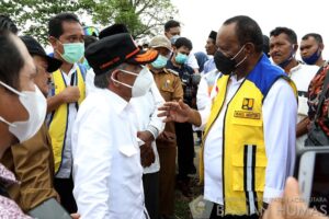 Tinjau Banjir di Aceh Utara, Wamen PUPR Janji Perbaiki Infrastruktur yang Rusak
