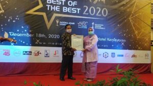 Srikandi Asal Aceh Terima Penghargaan Most Innovative Women Award 2020