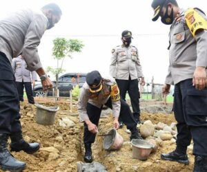Kapolres Bireuen Bangun 1 Unit Rumah Layak Huni Untuk Korban Kebakaran