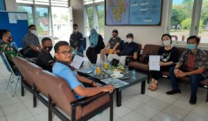 Buktikan Komitmen, PT. Imza Rizky Jaya Pasang PJUTS di Kota Sabang