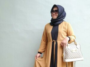 Cut Nyak Cahaya Jeumpa Raih Penghargaan Indonesia Internasional Excellence Award 2021