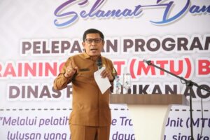 Kadis Pendidikan Aceh Lepas 3 MTU ke Sejumlah SMK