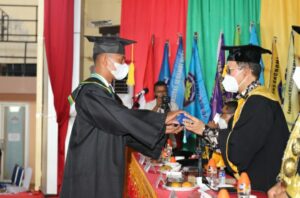 694 Lulusan Universitas Serambi Mekkah di Wisuda