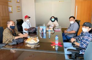 Presdir IRJ Group Hj. Rizayati Komit Bantu Tim Sepakbola PON Aceh