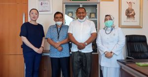 Demi Prestasi Anak Aceh, Hj. Rizayati dan Manajer Tim Sepakbola PON Jalin Kerjasama