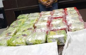 Polisi Amankan 60 Kilo Sabu dan Dua Pucuk Senpi Dari Dua Tersangka di Aceh Timur