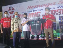 Sponsori FC Batak United, Walikota Medan Apresiasi Hj. Rizayati