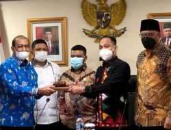 Pakai Kemeja Motif Gayo, Fachrul Razi Kembali Pimpin Komite I DPD RI