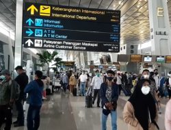 Puluhan Warga China Kembali Masuk Indonesia Saat PPKM Level 4