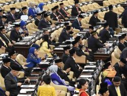 Selain Gaji Besar, Anggota DPR juga Dapat Pensiun Seumur Hidup