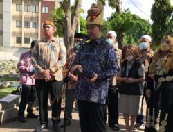 Pakai Kopiah Meukeutop, Anies Baswedan Resmikan Pemugaran Makam Sultan Aceh