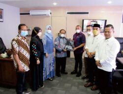 Jalin Silaturahmi, Ketua Demokrat Aceh Kunjungi Kantor TVRI