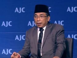 Kalahkan Said Aqil, Kakak Menteri Agama Yahya Staquf Terpilih Jadi Ketum PBNU