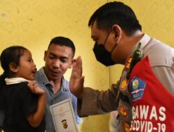 Kapolres Bireuen Sambangi Bocah Bocor Jantung