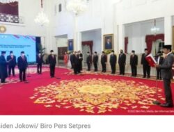 Jokowi Resufle Dua Menteri dan Tiga Wamen, Ini Penggantinya