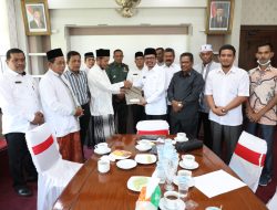 Silaturahmi dengan Pj. Bupati, Tokoh Masyarakat Lhoseukon Sampaikan sejumlah Keluhan