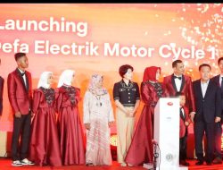 Tasyakuran 4 Tahun Indonesia Terang dan Ultah ke 38, Hj. Rizayati Luncurkan Motor Listrik