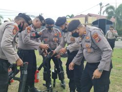 Antisipasi Unjuk Rasa, Sat Samapta Polres Bireuen Cek Kesiapan Peralatan