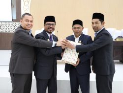 Pj Bupati Aceh Utara Sampaikan Nota Keuangan dan Raqan APBK 2023