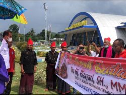 Kunjungi Flores Timur, Hj. Rizayati Disambut Bupati dan Ketua DPRD