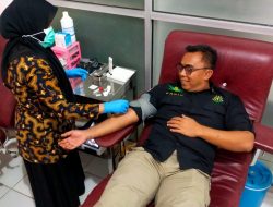 Respon Cepat Kajari Bireuen Donor Darah untuk Pasien Melahirkan