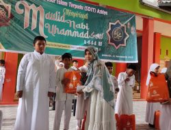 Peringati Maulid Nabi Muhammad SAW, SDIT Azkiya Gelar Tausiah dan Santuni Yatim
