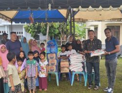 Ketua Garda NasDem Bireuen Serahkan Bantuan untuk Pengungsi Korban Banjir