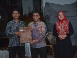 1,6 Tahun Pimpin Kejari Bireuen, Farid Rumdana dapat Gelar Bapak Perdamaian dari APDESI