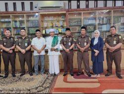 Momentum Idul Fitri, Kajari Bireuen Silaturahmi dengan Para Ulama
