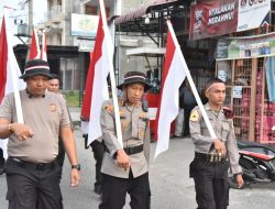 Polres Bireuen Kirab Bendera Merah Putih Sepanjang 100 M