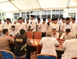 Polres Bireuen Buka Layanan Kesehatan Gratis di Pesantren Mudi Mesra Samalanga