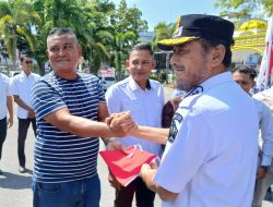 Semarak HUT RI ke 80, Pemkab Bireuen Bagi 856 Bendera Merah Putih