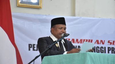 Lantik Puluhan Pejabat, Ini Pesan Bupati Mukhlis